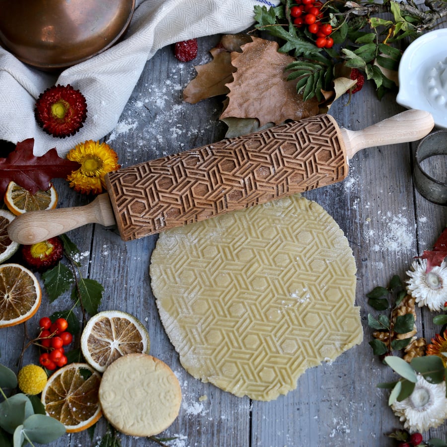 Geometric pattern embossing wooden rolling pin, laser engraved.