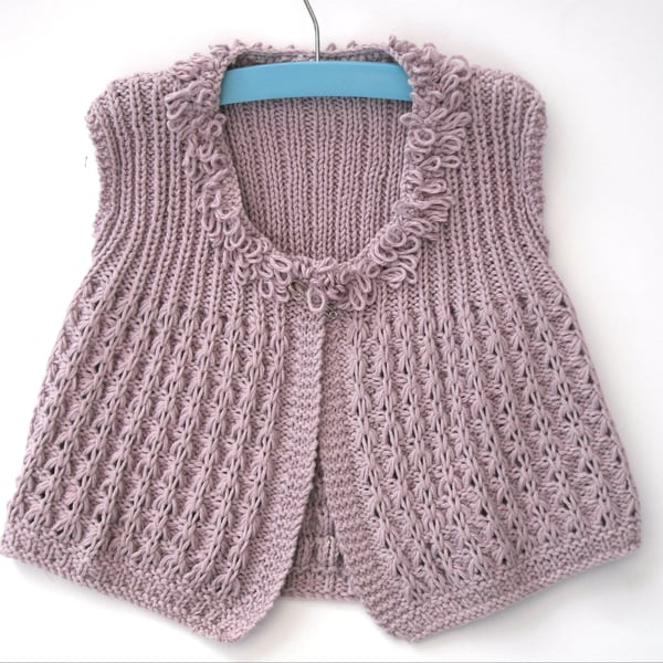 Knitting pattern for girls summer loopy lace top 