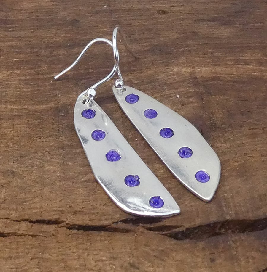 Silver spotty earrings, purple