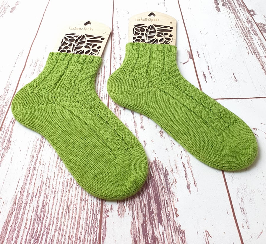 Hand knitted lace women socks, Size 5-6 UK, Green girls wool socks, Gift for her
