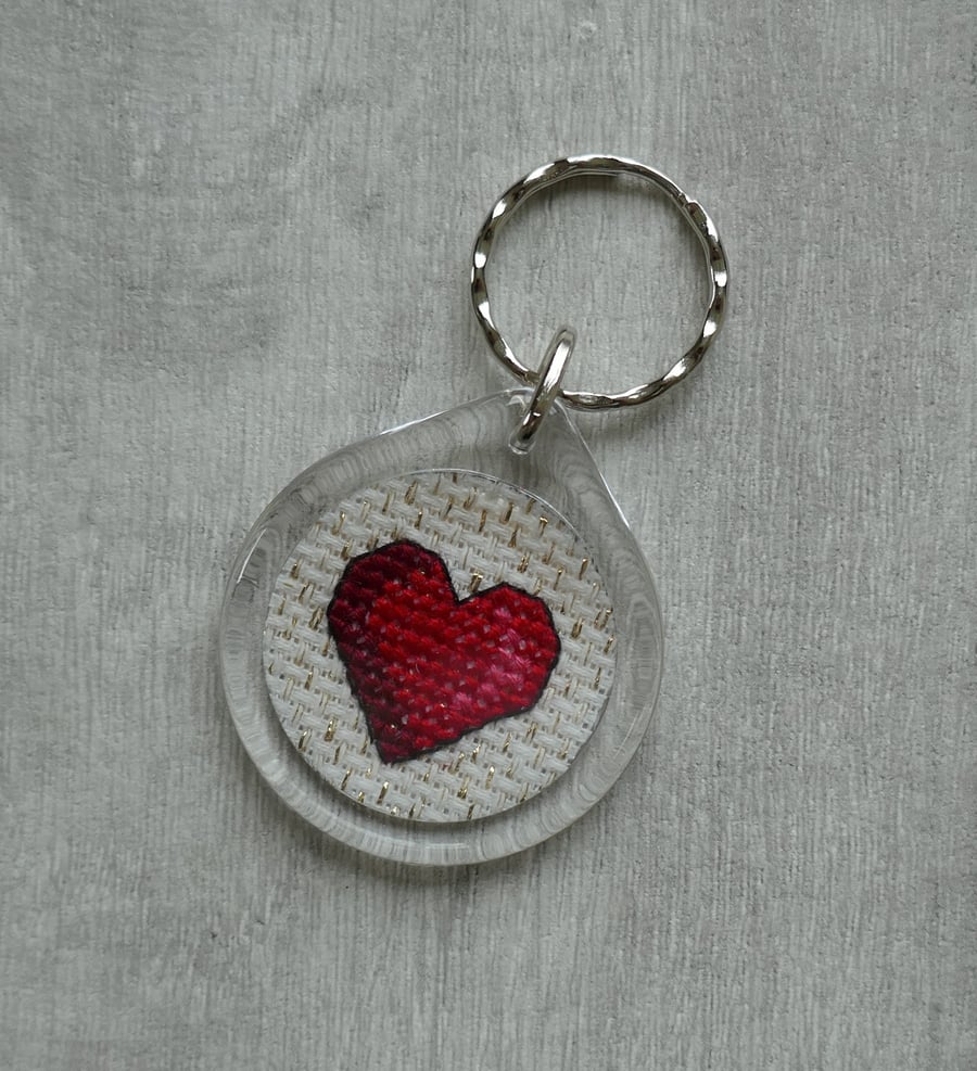 Red Cross Stitch Heart - Round Keyring