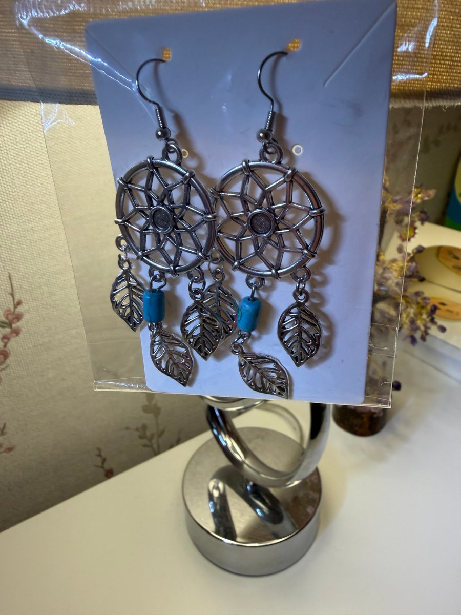 Dangly fashion earrings