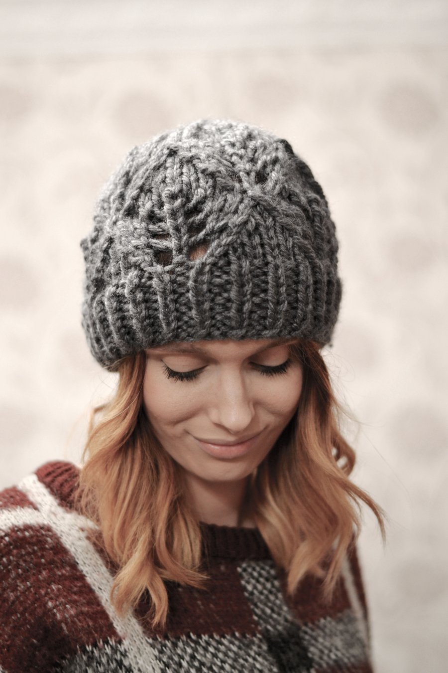 Grey  Womens Super Chunky Diamond Pattern Knitted Beanie Hat 