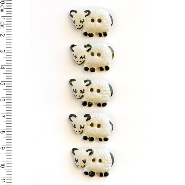 L141 Smiley Sheep Buttons