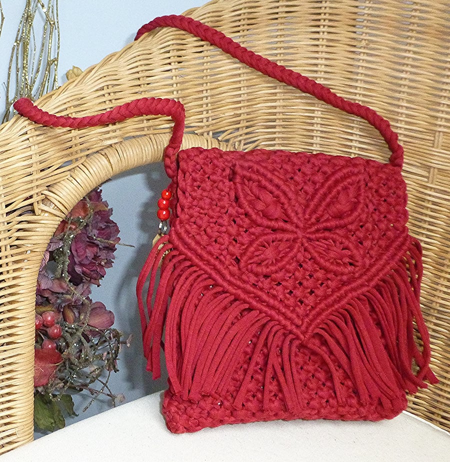 Red macrame shoulder bag - lined butterfly bag