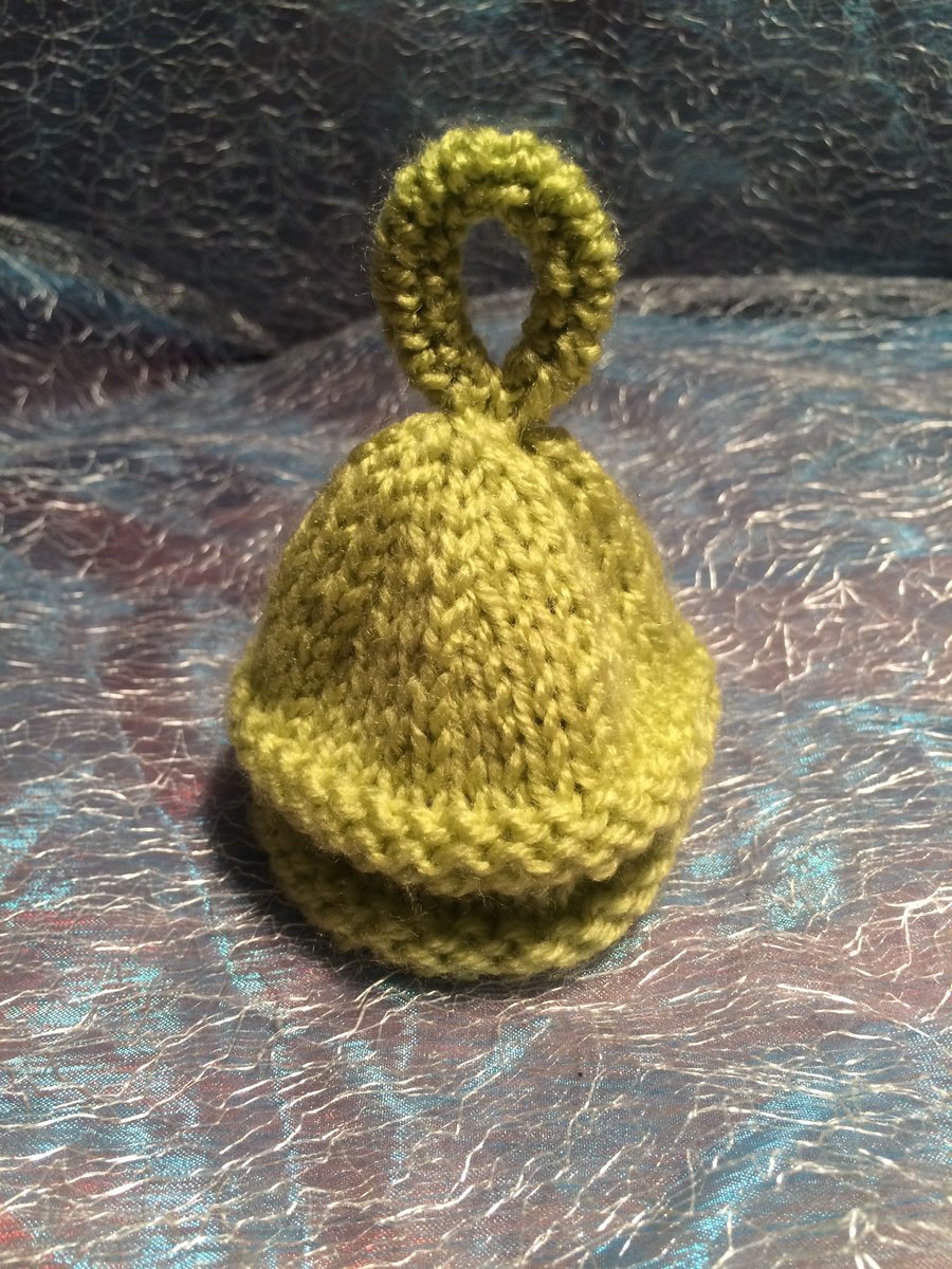 Little Knitted light green Egg Cosy