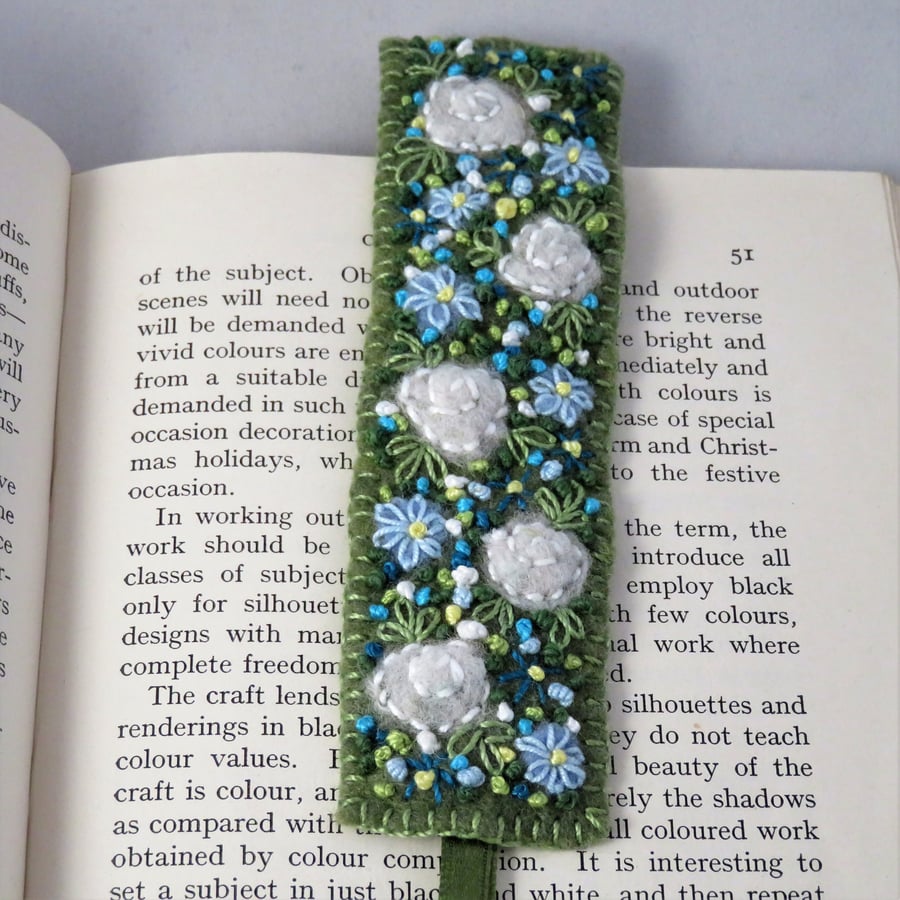 White roses with blue anemones Bookmark - embroidered and felted