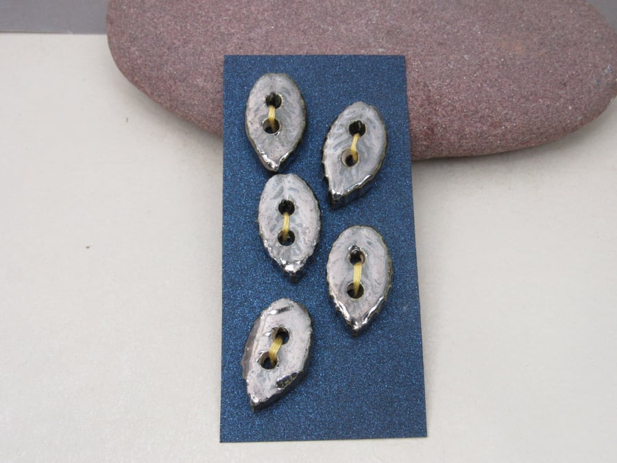 5 Small Leaf Shaped Metallic Silver Ceramic Buttons