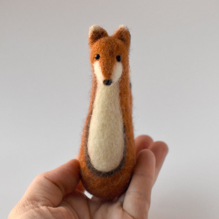 Fox - 3D needle felted fibre art.
