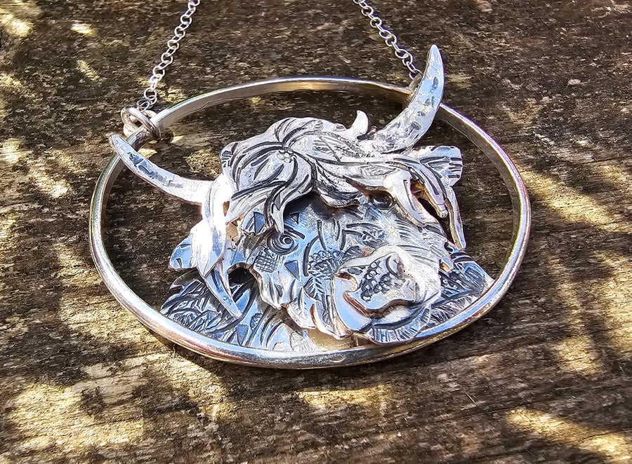 Curious Coo, mooooving sterling silver necklace. Hallmarked in Edinburgh. 