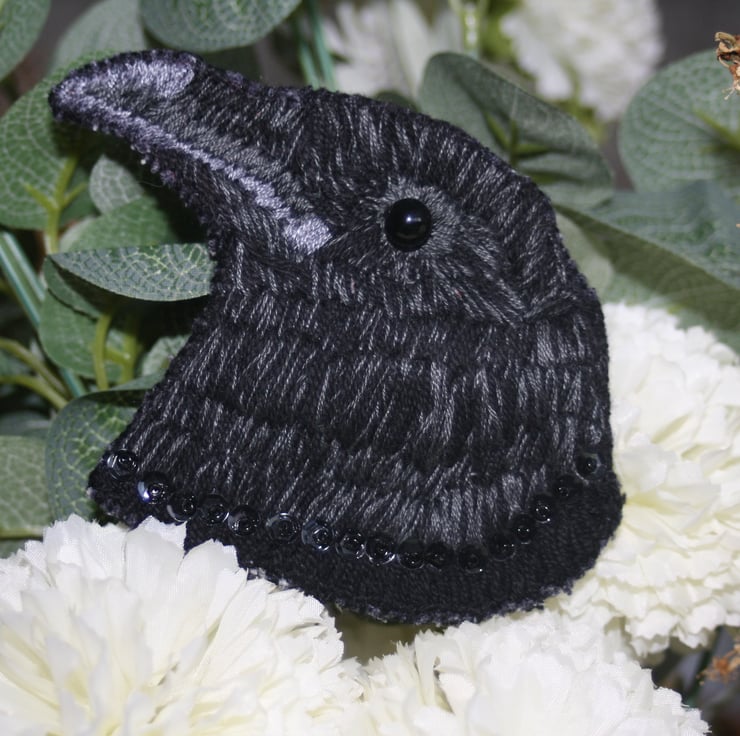 HANDMADE EMBROIDERED LARGE RAVEN BROOCH, STATEM... - Folksy