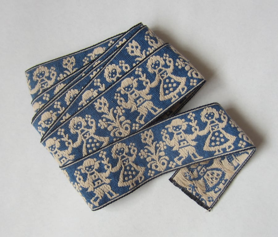 3 Metres of Vintage Folk Art Braid