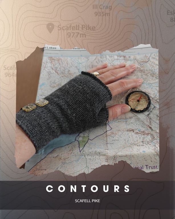Merino Wool Grey Fingerless Gloves. Texting Gloves. Button gloves. Christmas
