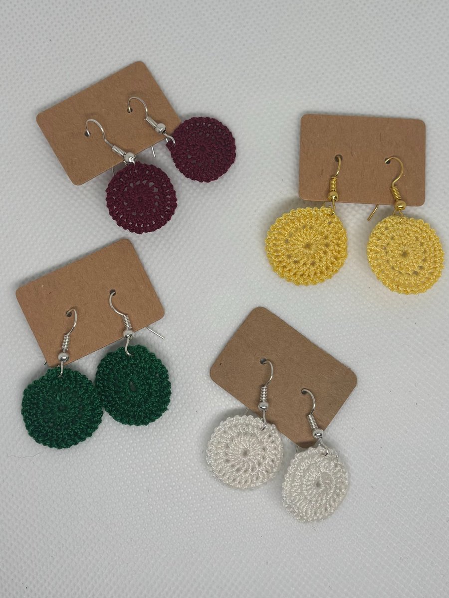 'soft circle' crochet earrings