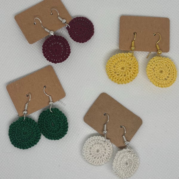 'soft circle' crochet earrings