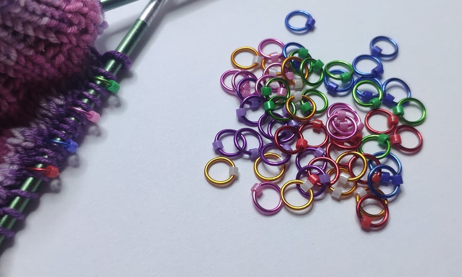 Rainbow stitch markers for lace weight