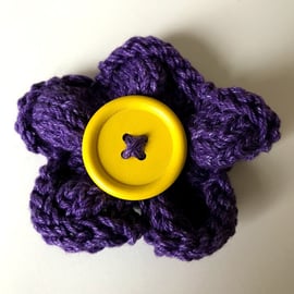 Hand knitted flower brooch pin - Purple