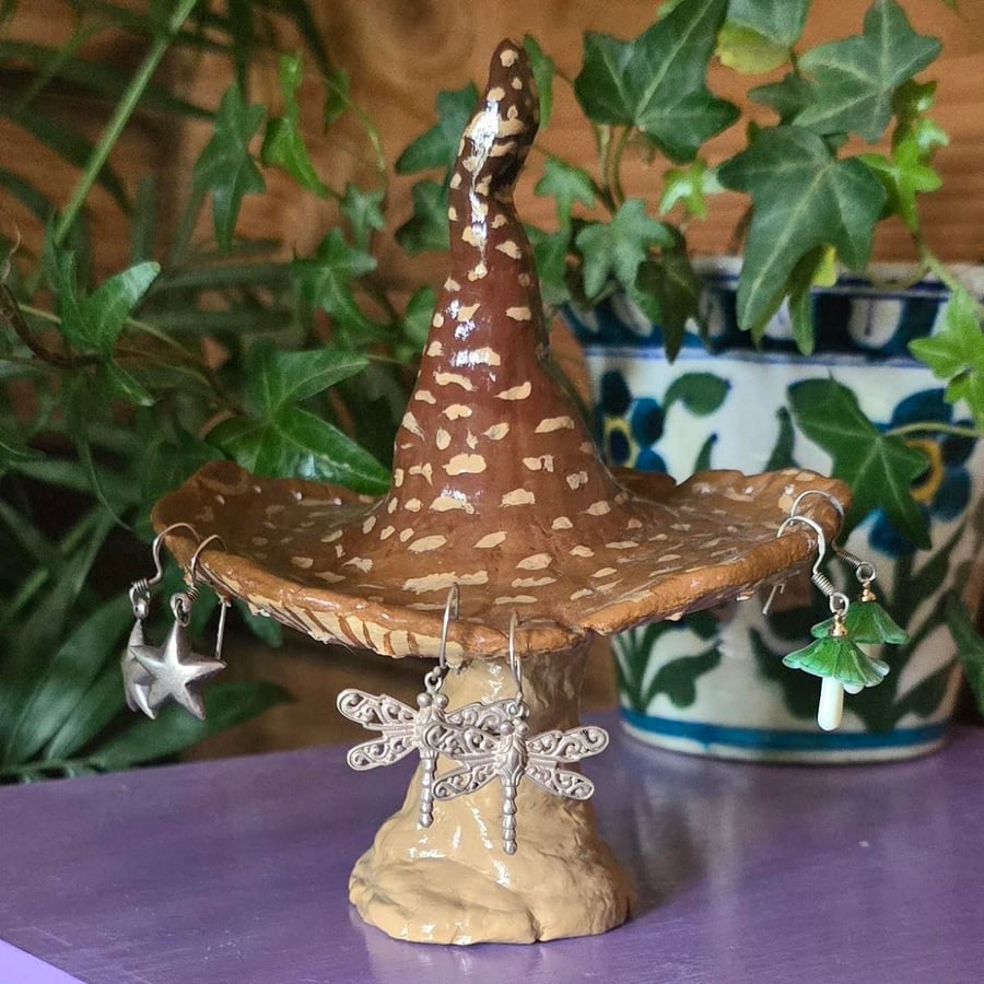 Handmade mushroom earring holder