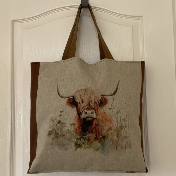 Tote Bag featuring Highland Cow (HCT2)