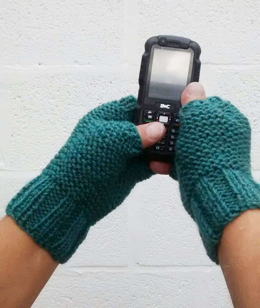 Men's Fingerless Gloves, Green Aran Gloves