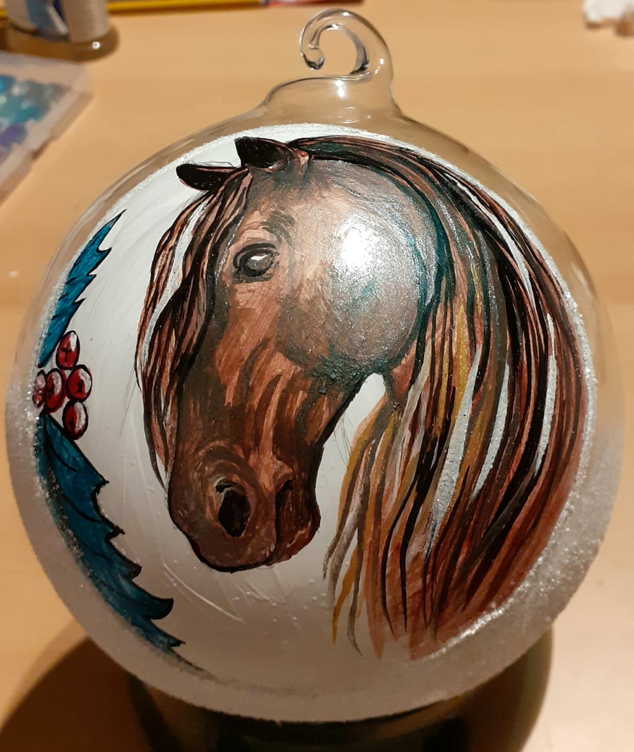 Glass bauble with horse