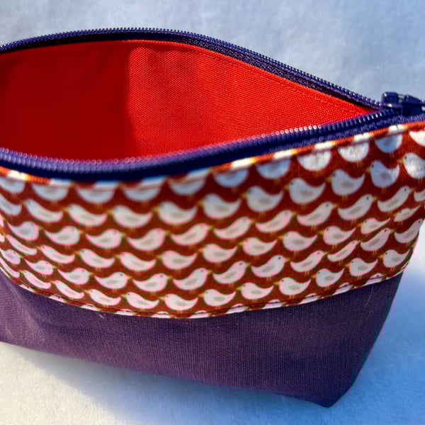 Gulls - Small zipped pouch for makeup, shaving kit, medication, etc...