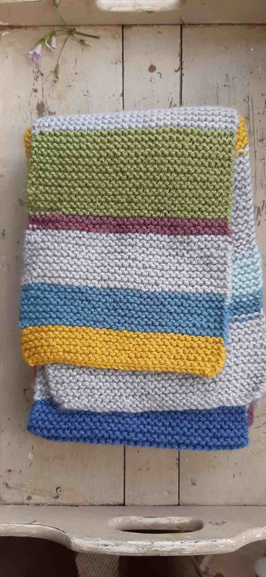 Long doctor who style scarf