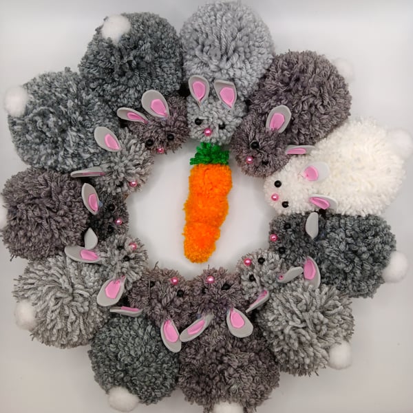 Pom pom hanging wreath 