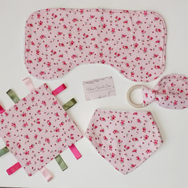 Baby Gift Set. Burp Cloth, Bib, Crinkle Teether, Crinkle Taggy. Gift boxed.