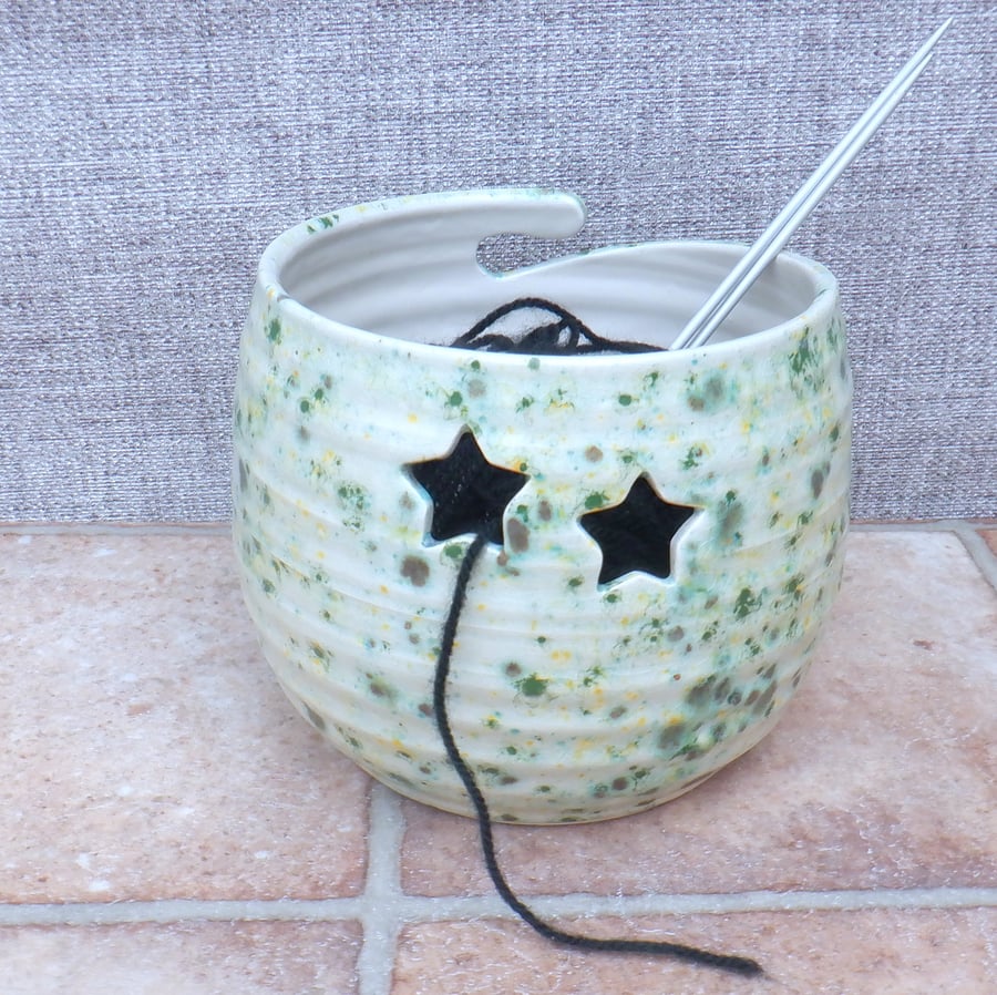 Yarn bowl knitting crochet wool hand thrown heart ceramic wheelthrown 