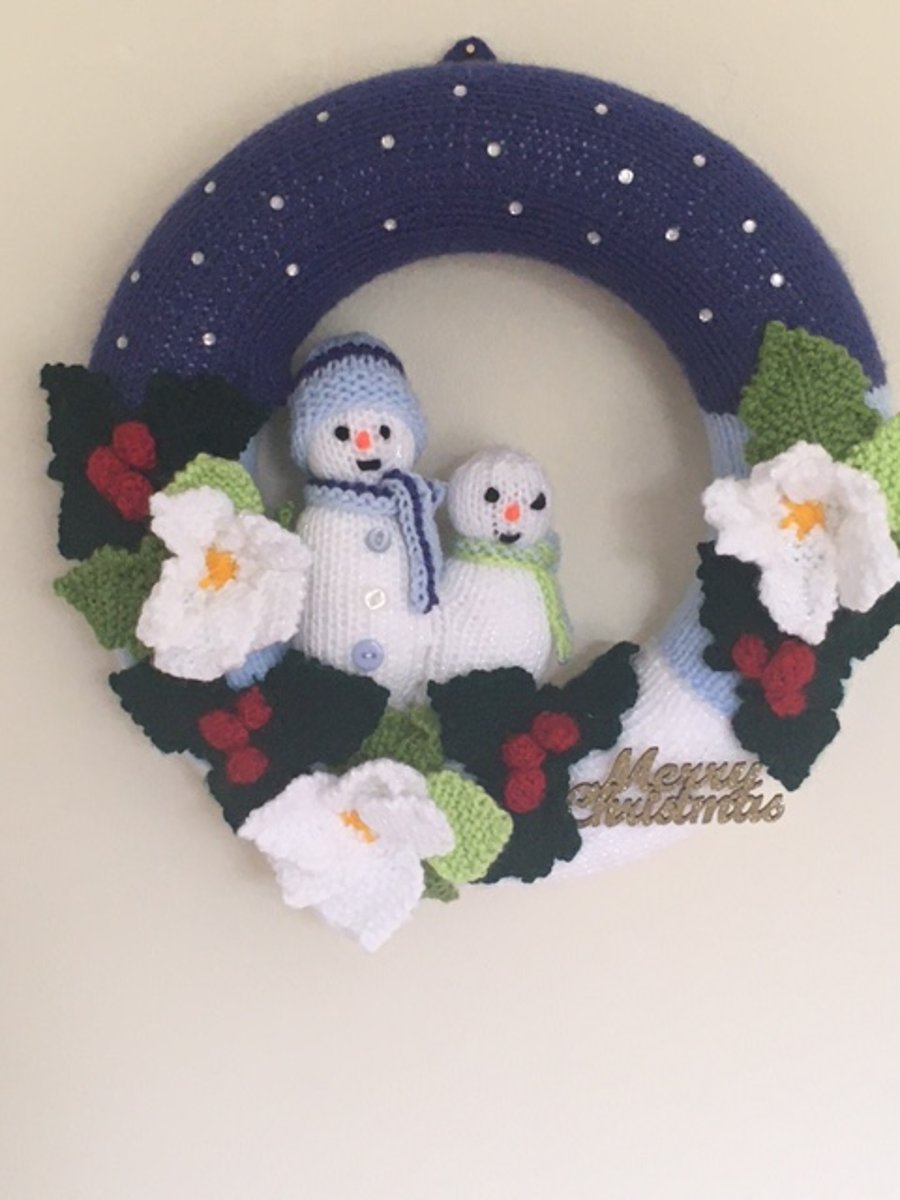 SNOWMAN CHRISTMAS WREATH
