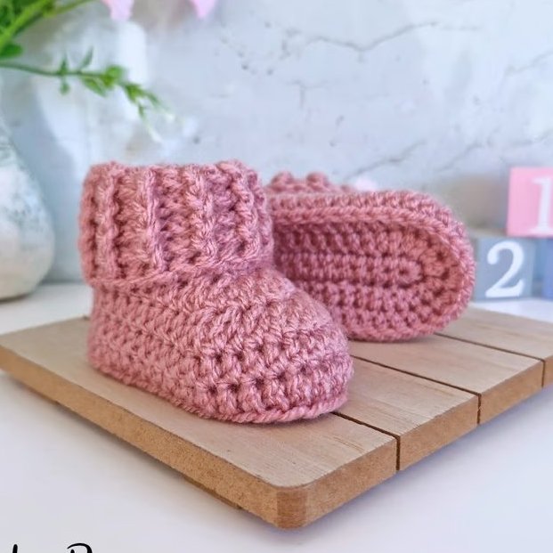 Crochet Baby Booties – Newborn to 6 Months 