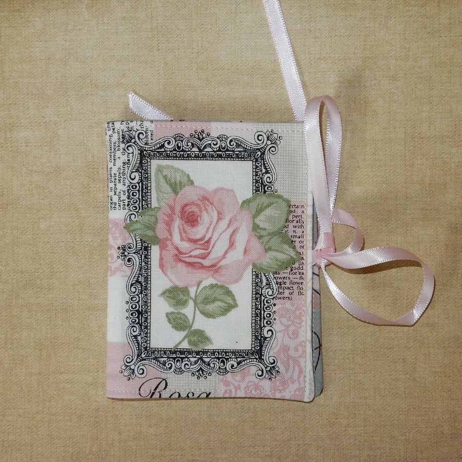 Needle case - Pretty pink rose