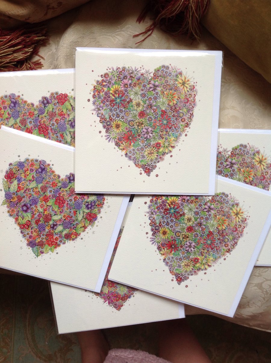 Offer pack of 6 mixed Heart cards