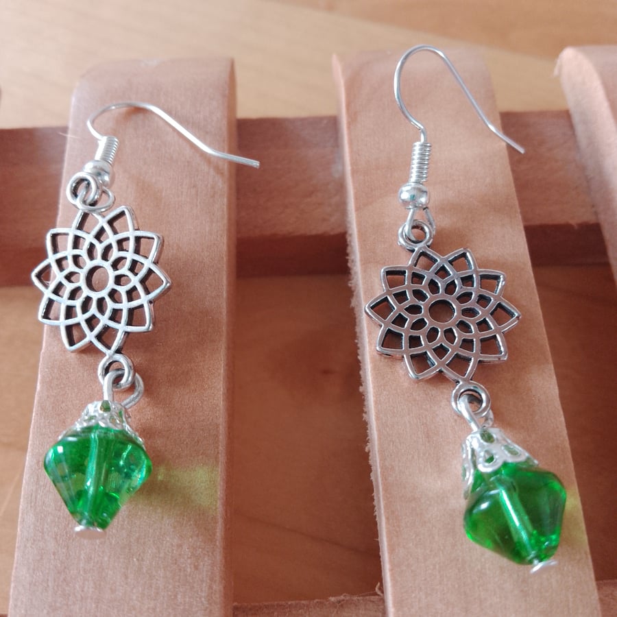 Handmade Green Stone Bead on Silver Plated Floral Style Dangle Drop Earrings