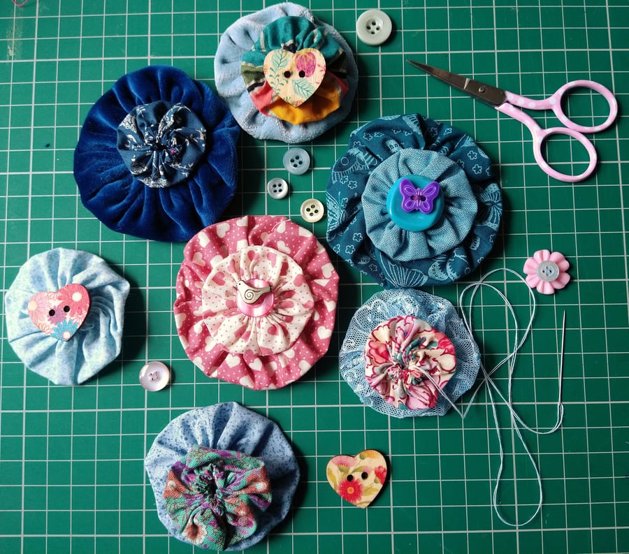 Make your own Suffolk Puff Brooch Kit