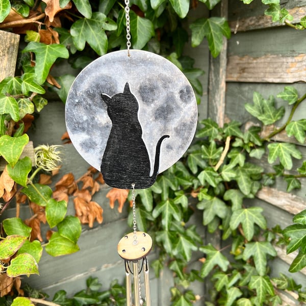 Cat and moon wind chime 