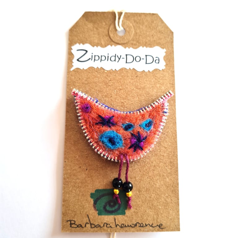 Zippidy-Do-Da bird brooch. Needlefelted and hand embroidered.