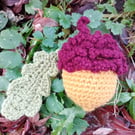 Acorn keyring crochet