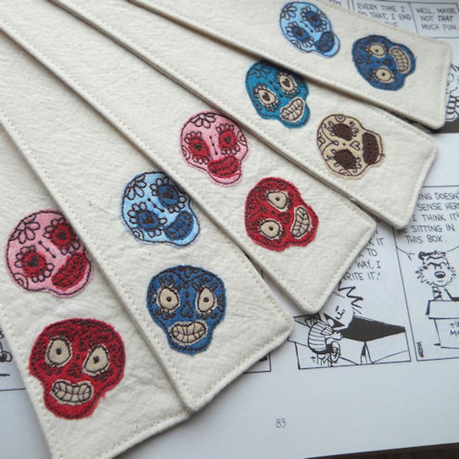 embroidered bookmark - sugarskulls 