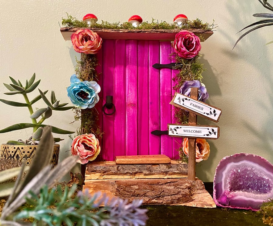Pink Flower Fairy Door