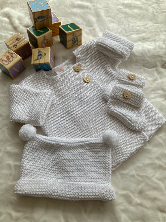 Hand Knitted Baby Girl’s Coming Home Matinee Set (0-3 months)