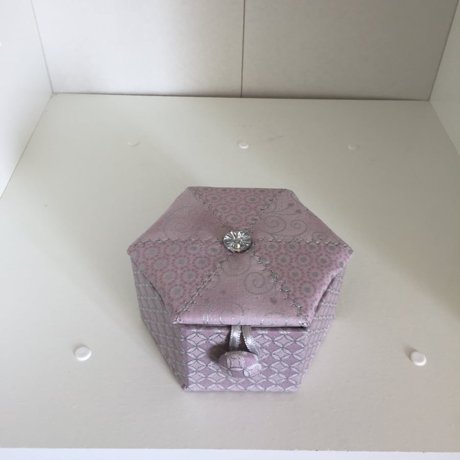 Jewellery box or trinket box