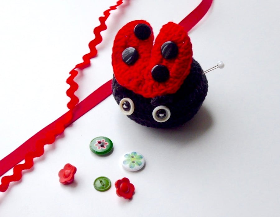 Pincushion, ladybird pincushion, crochet ladybird