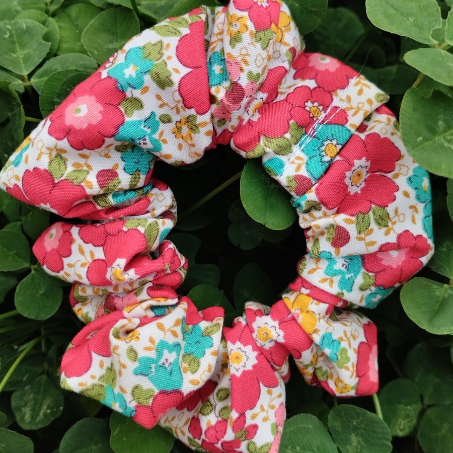 Floral red and blue scrunchie