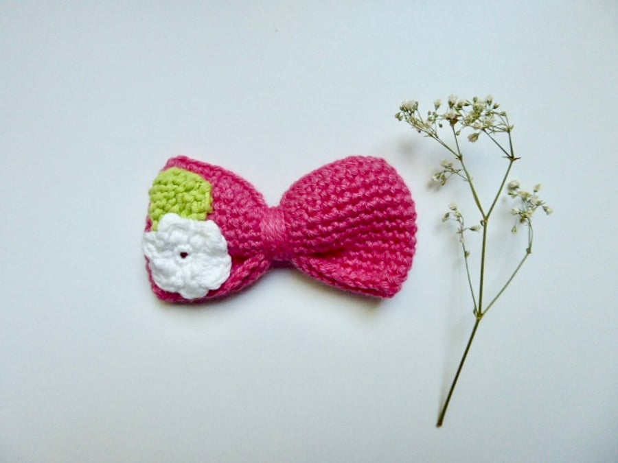 Pink floral hair bow, crochet organic cotton hair bow