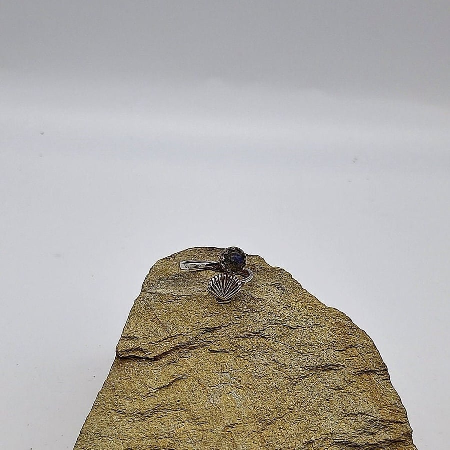 Sterling Silver Labradorite Gemstone Adjustable Ring- Scallop Shell