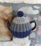 Medium Tea Cosy for 6 Cup,1.1 lt Tea Pot, Hand Knitted, Brown Betty Compatible - Image 1