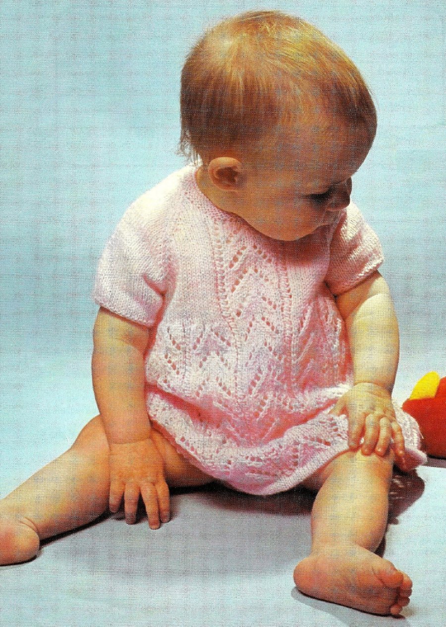 VINTAGE KNITTING PATTERN Babies Dress