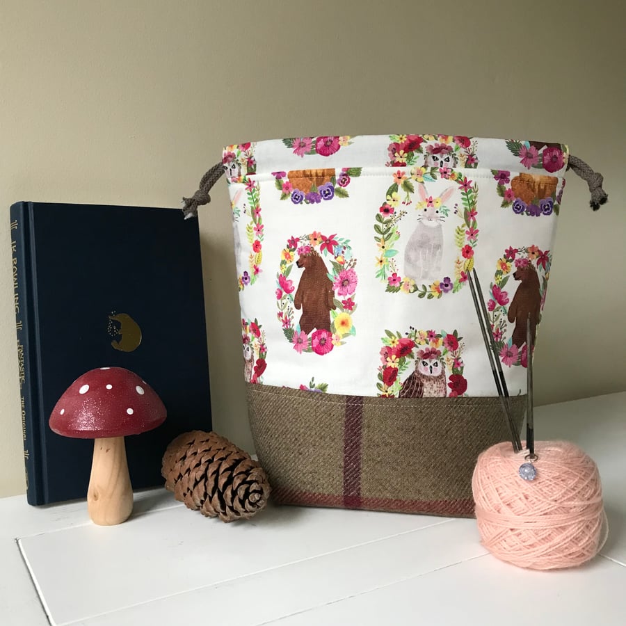 White floral animal tweed bag